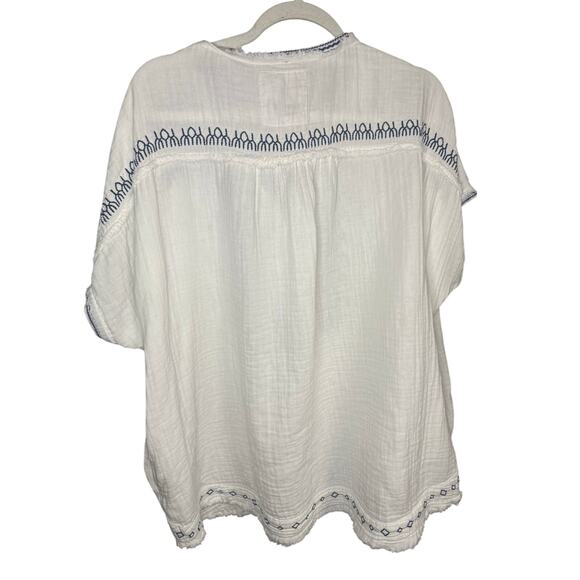 Johnny Was White and Blue Embroidered Blouse - Picture 2 of 6